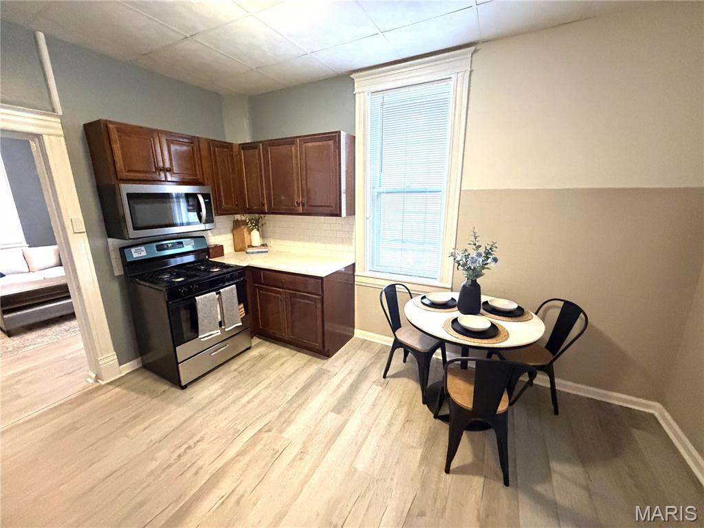 725 Lee Belleville, IL 62221 - Photo 8 of 31