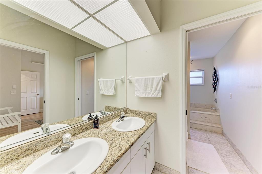 729 Brightside Crescent Drive, Unit 33 Venice, FL 34293 - Photo 26 of 78