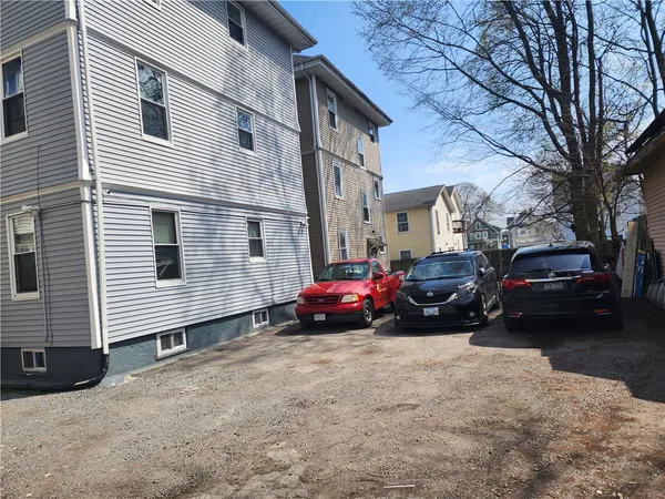 $699,900 | 7 Mt Vernon Street, Providence, RI 02907