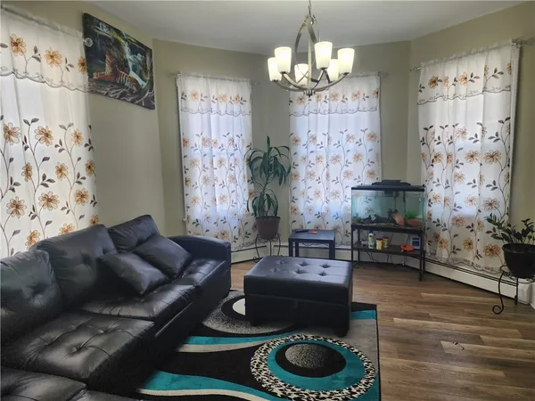 $699,900 | 7 Mt Vernon Street, Providence, RI 02907