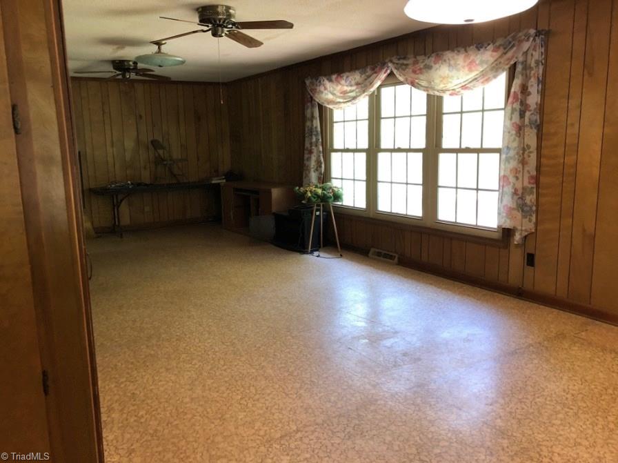 550 Rowe Road Lexington, NC 27295 - Photo 6 of 11 Gallery Image 6