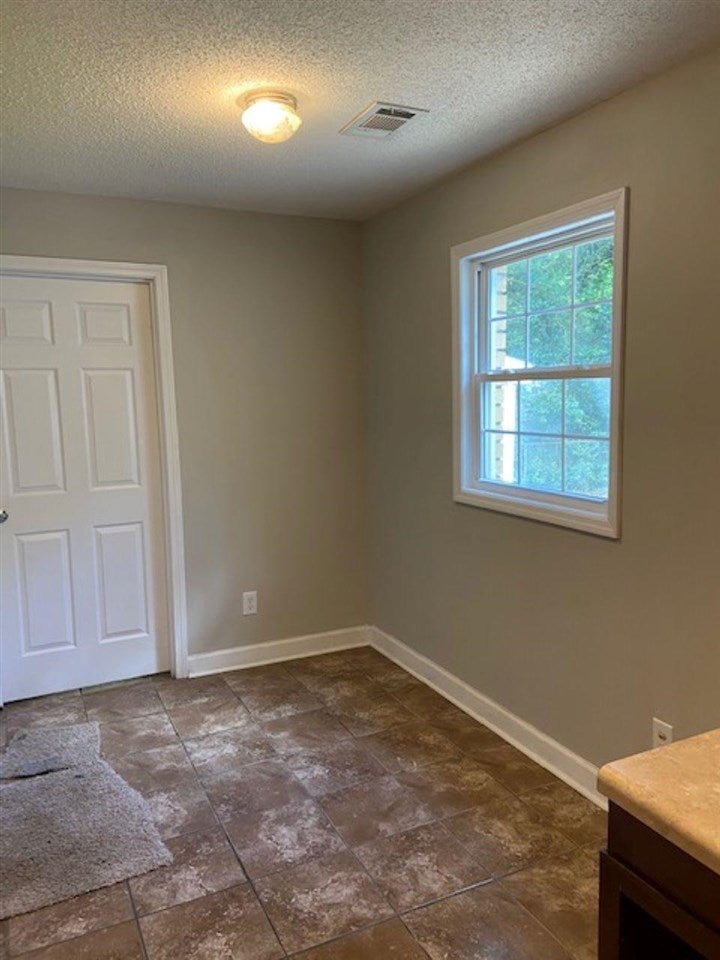 1803 Elberta Road Warner Robins, GA 31093 - Photo 5 of 25 Gallery Image 5