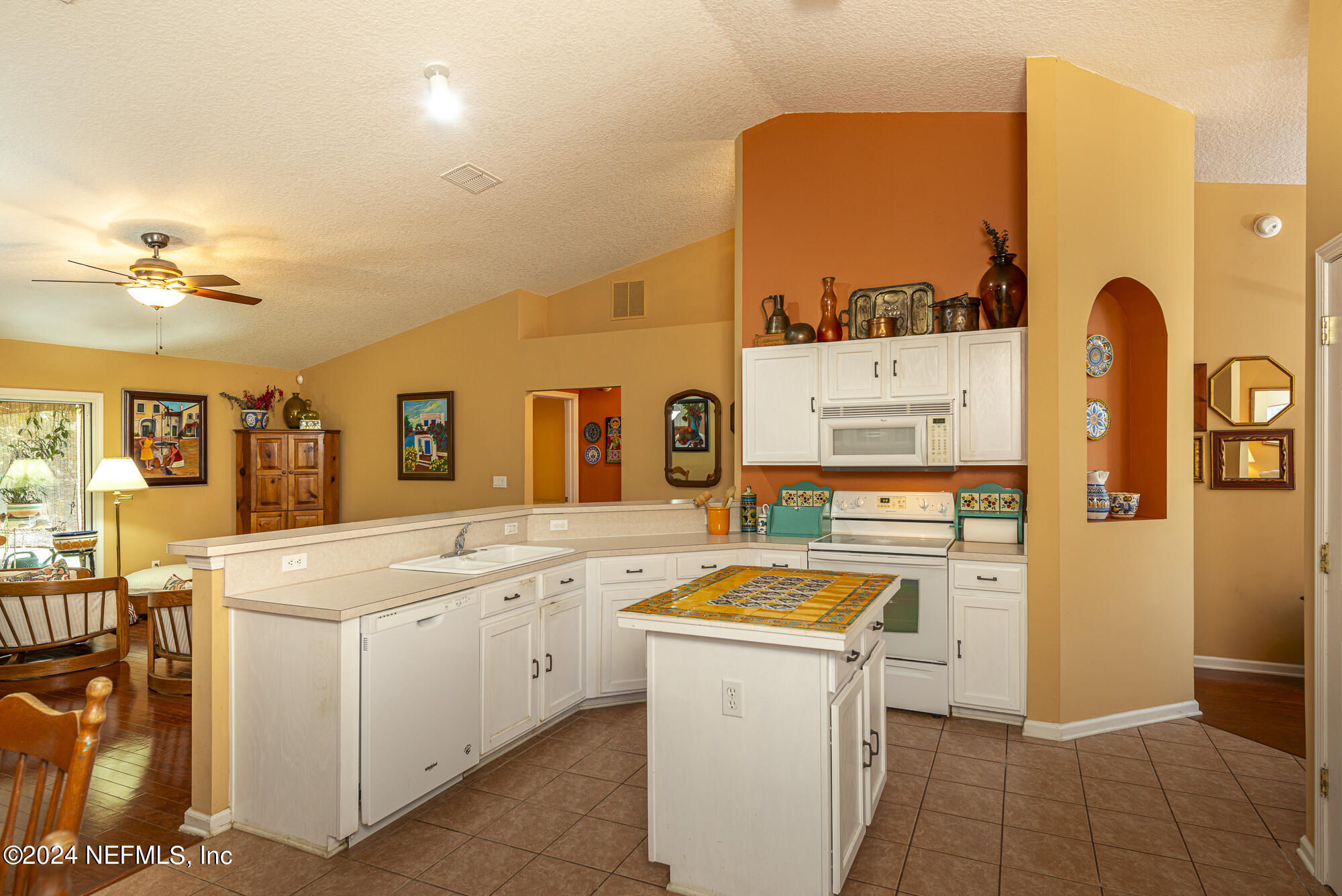 723 East Red House Branch Road St. Augustine, FL 32084 - Photo 7 of 35 rose house-26