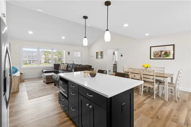 $469,900 | 106 Peet Drive, Marcy, NY 13403