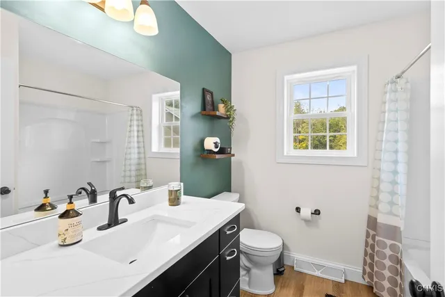 $469,900 | 106 Peet Drive, Marcy, NY 13403