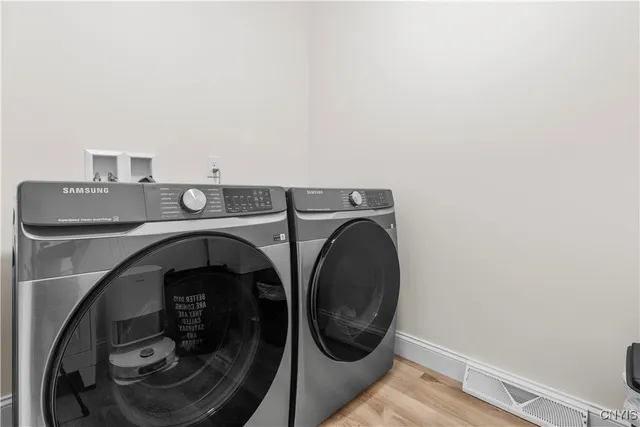 $469,900 | 106 Peet Drive, Marcy, NY 13403