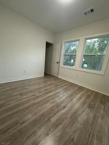 $2,800 | 186 Harrison Avenue, Unit 2, Montclair, NJ 07042