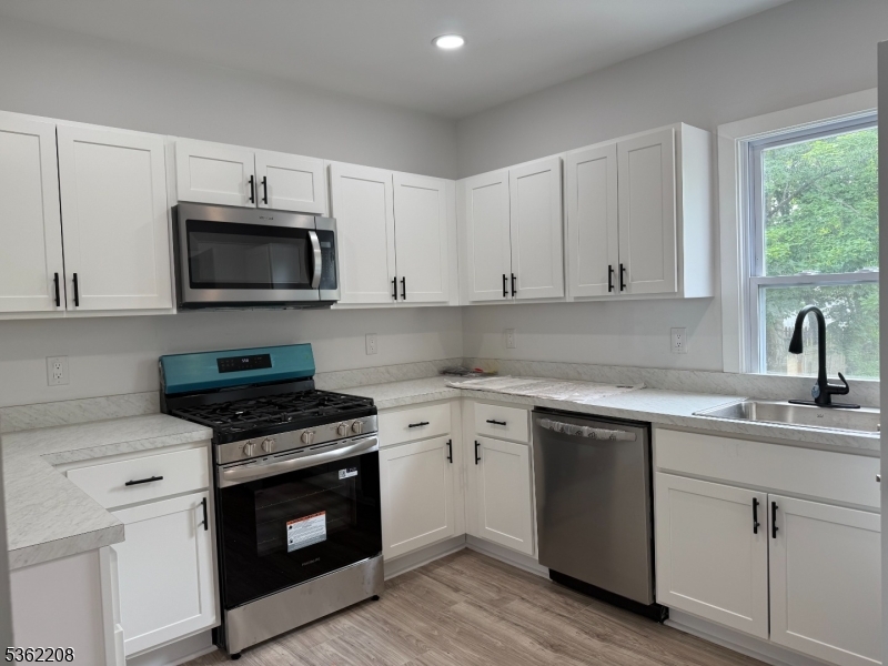 186 Harrison Avenue, Unit 2 Montclair, NJ 07042 - Photo 7 of 22