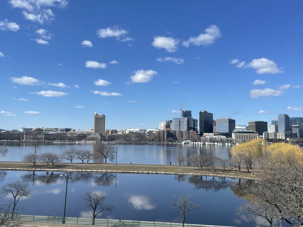 280 Beacon Street, Unit 54 Boston, MA 02116 - Photo 13 of 17 a view of a lake and a city