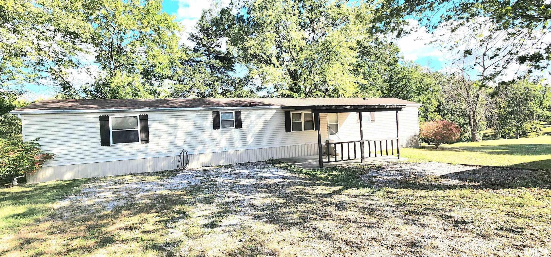 210 East Old Plank Road Chester, IL 62233 - Photo 1 of 30