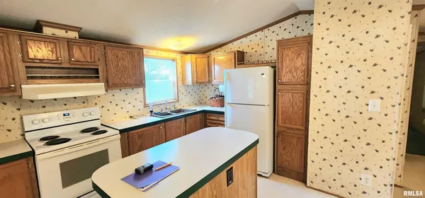 $102,000 | 210 East Old Plank Road, Chester, IL 62233