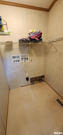 $102,000 | 210 East Old Plank Road, Chester, IL 62233