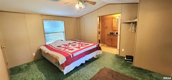 $102,000 | 210 East Old Plank Road, Chester, IL 62233