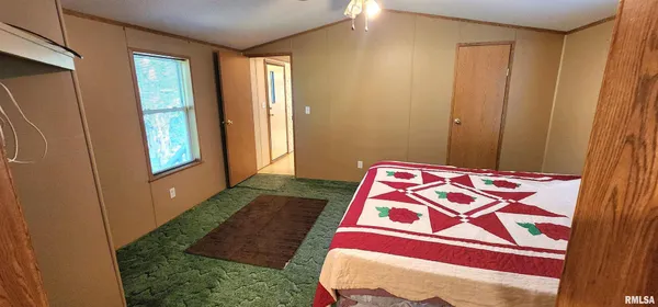 $102,000 | 210 East Old Plank Road, Chester, IL 62233