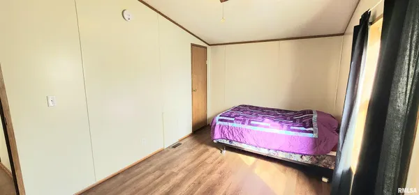 $102,000 | 210 East Old Plank Road, Chester, IL 62233