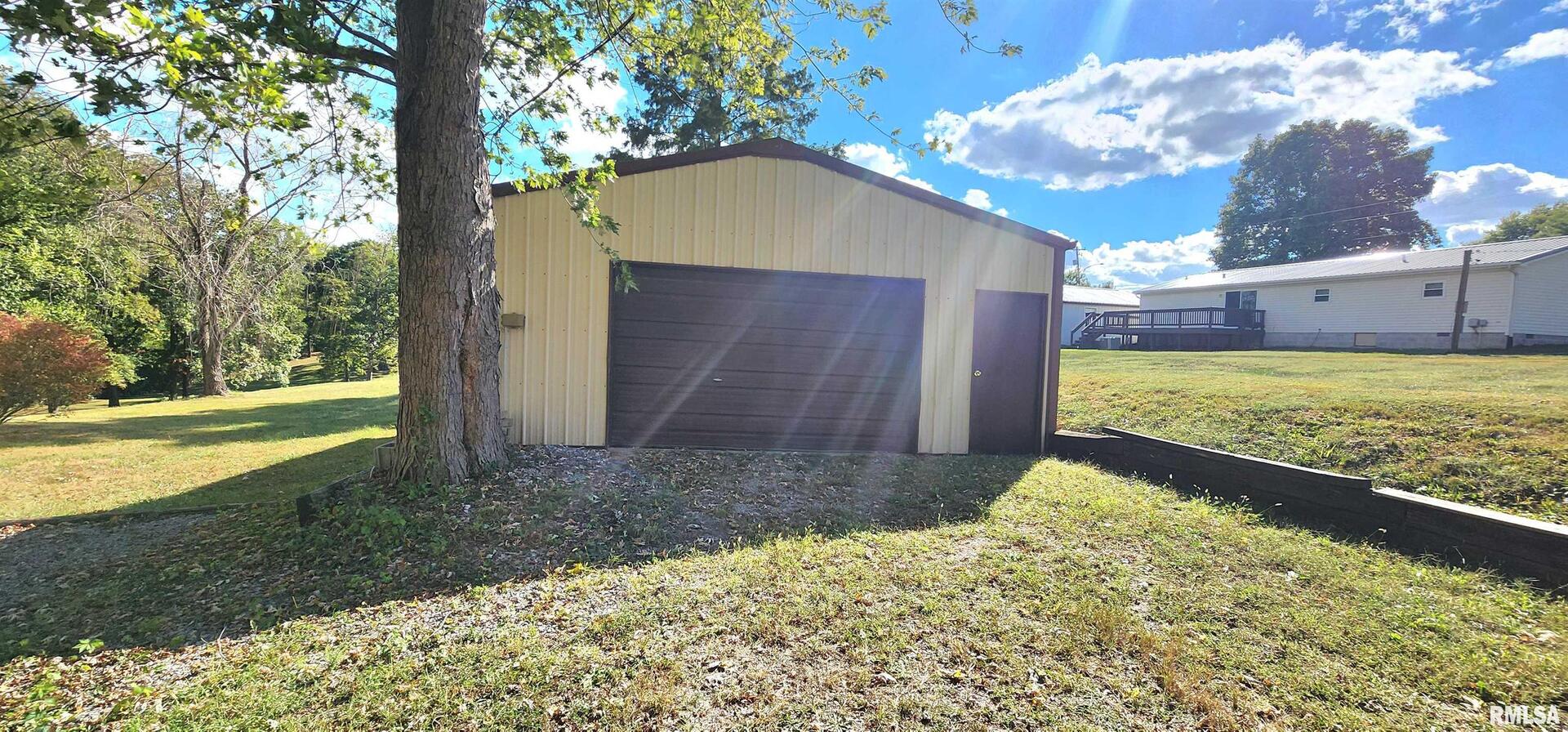 210 East Old Plank Road Chester, IL 62233 - Photo 4 of 30