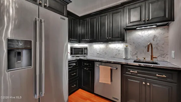 $1,999,000 | 1157 Autumn Lakes Drive, Grimesland, NC 27837