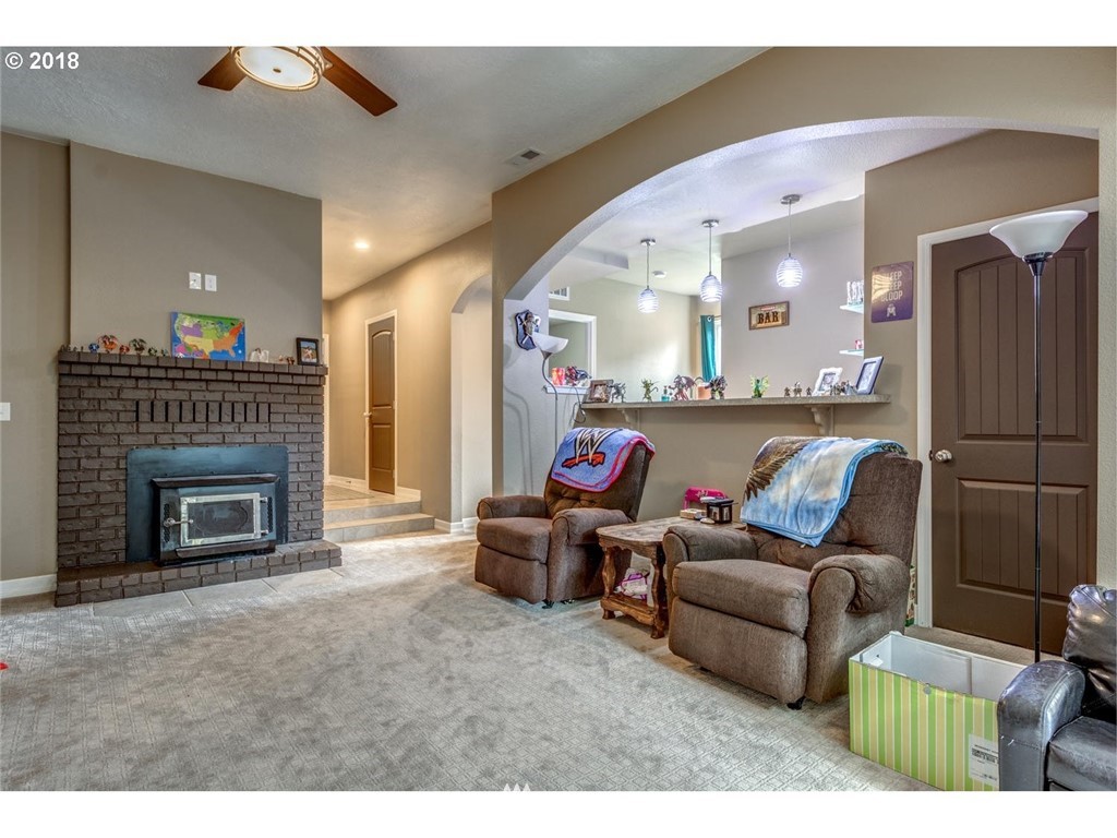 935 Holcomb Road Kelso, WA 98626 - Photo 21 of 25 Gallery Image 21