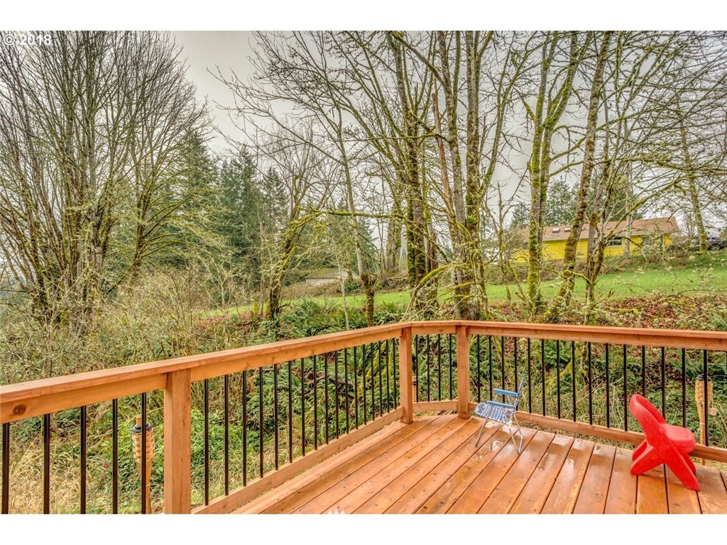 935 Holcomb Road Kelso, WA 98626 - Photo 24 of 25 Gallery Image 24