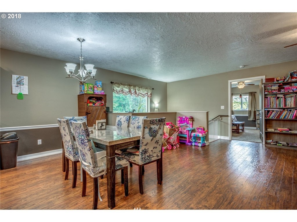 935 Holcomb Road Kelso, WA 98626 - Photo 4 of 25 Gallery Image 4