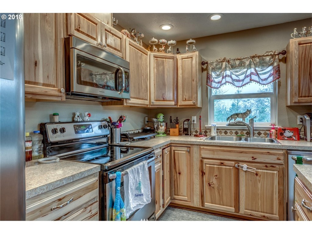 935 Holcomb Road Kelso, WA 98626 - Photo 9 of 25 Gallery Image 9
