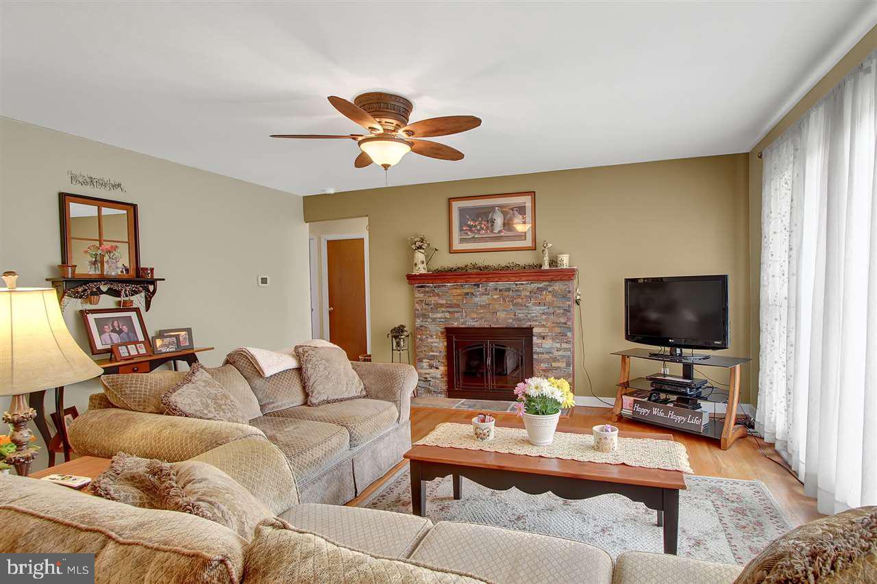 2438 Wharton Road York, PA 17402 - Photo 5 of 25 Gallery Image 5