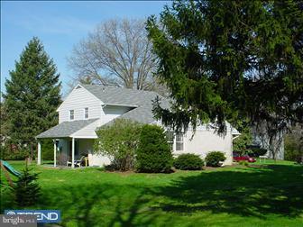 1600 Robin Road Coatesville, PA 19320 - Photo 2 of 6 Exterior Back