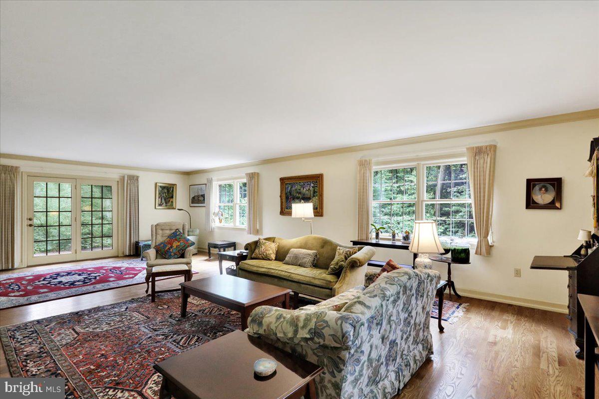 154 Deer Hill Road Reading, PA 19607 - Photo 13 of 97 a living room with furniture and a window
