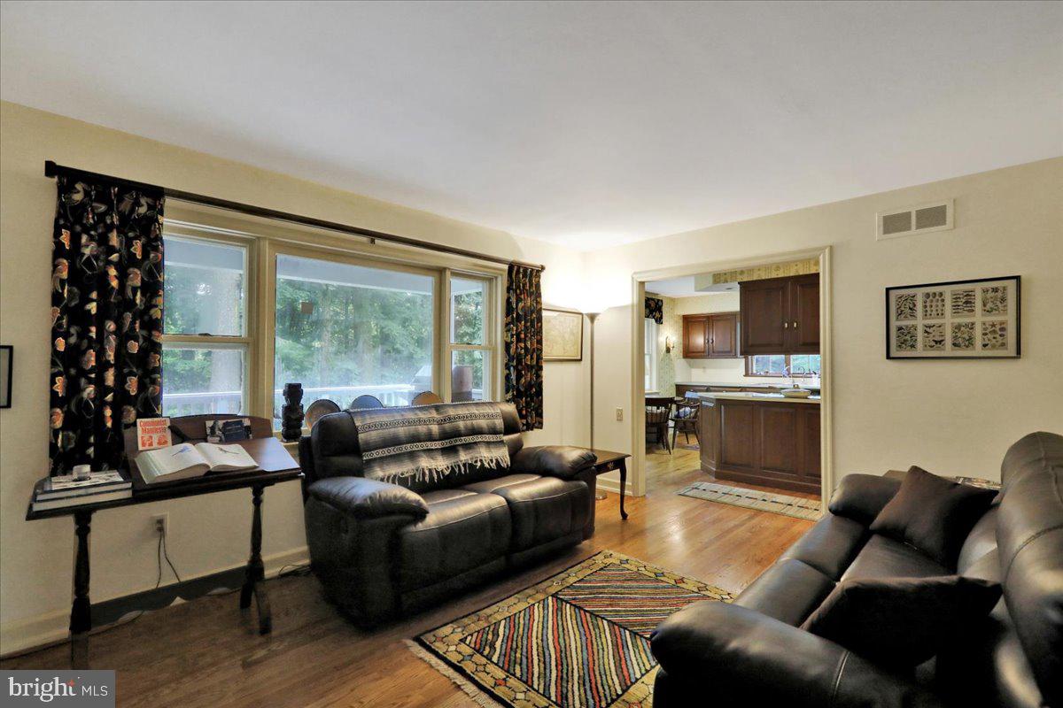 154 Deer Hill Road Reading, PA 19607 - Photo 15 of 97