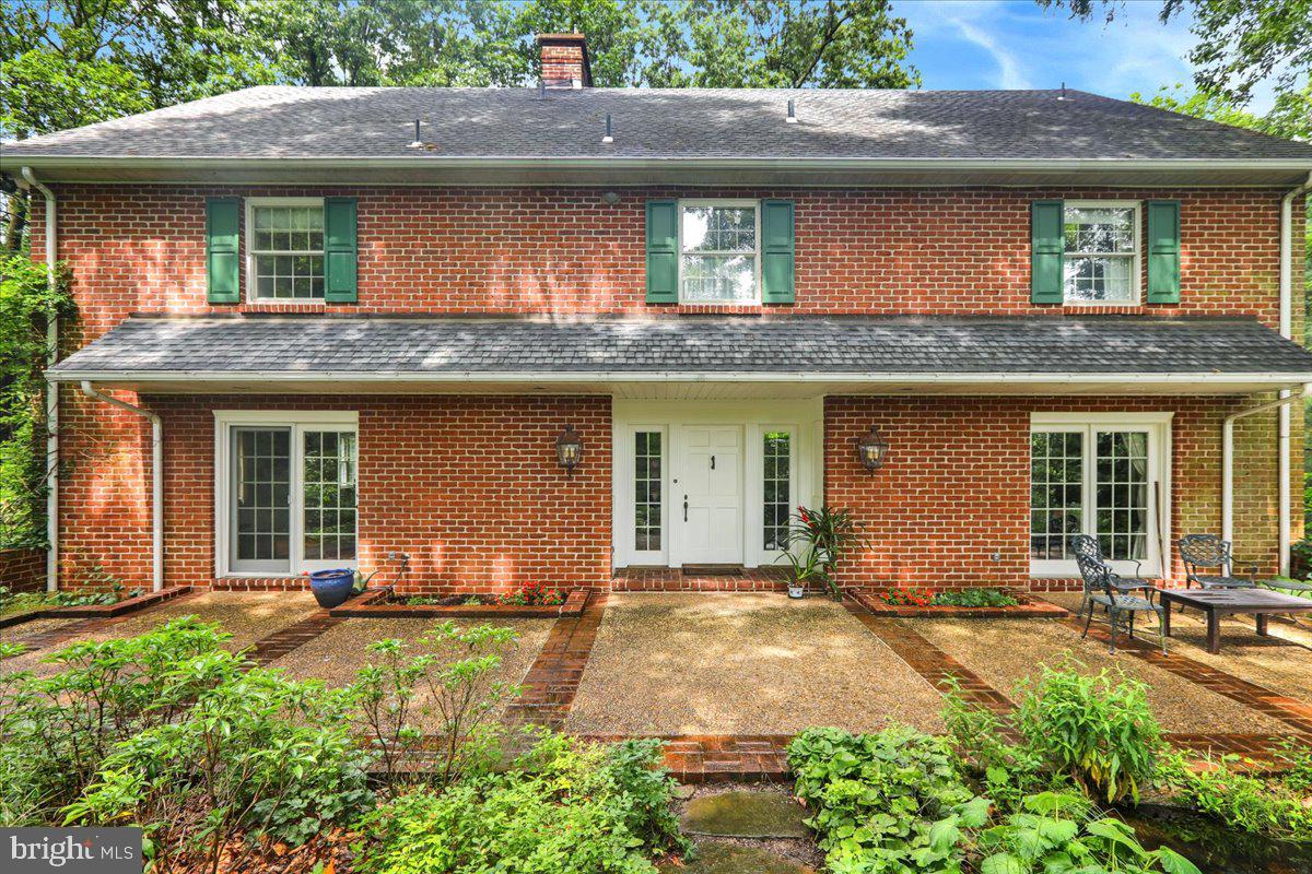 154 Deer Hill Road Reading, PA 19607 - Photo 2 of 97