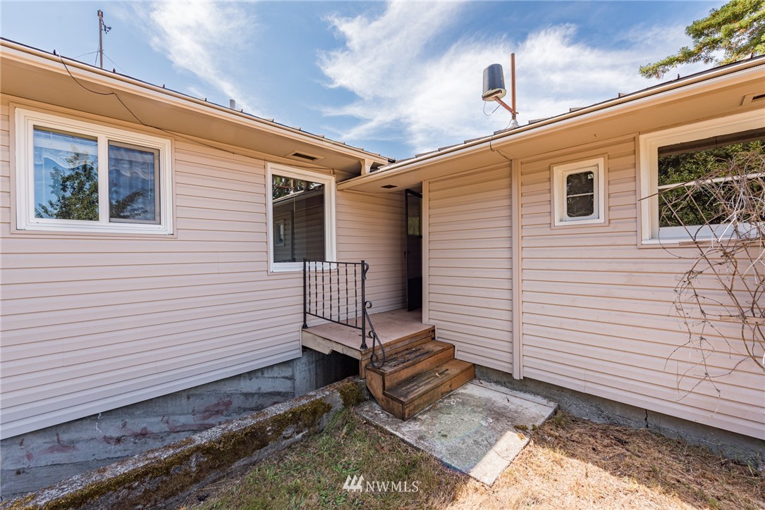 536 Laird Road Port Angeles, WA 98363 - Photo 33 of 40 Gallery Image 33