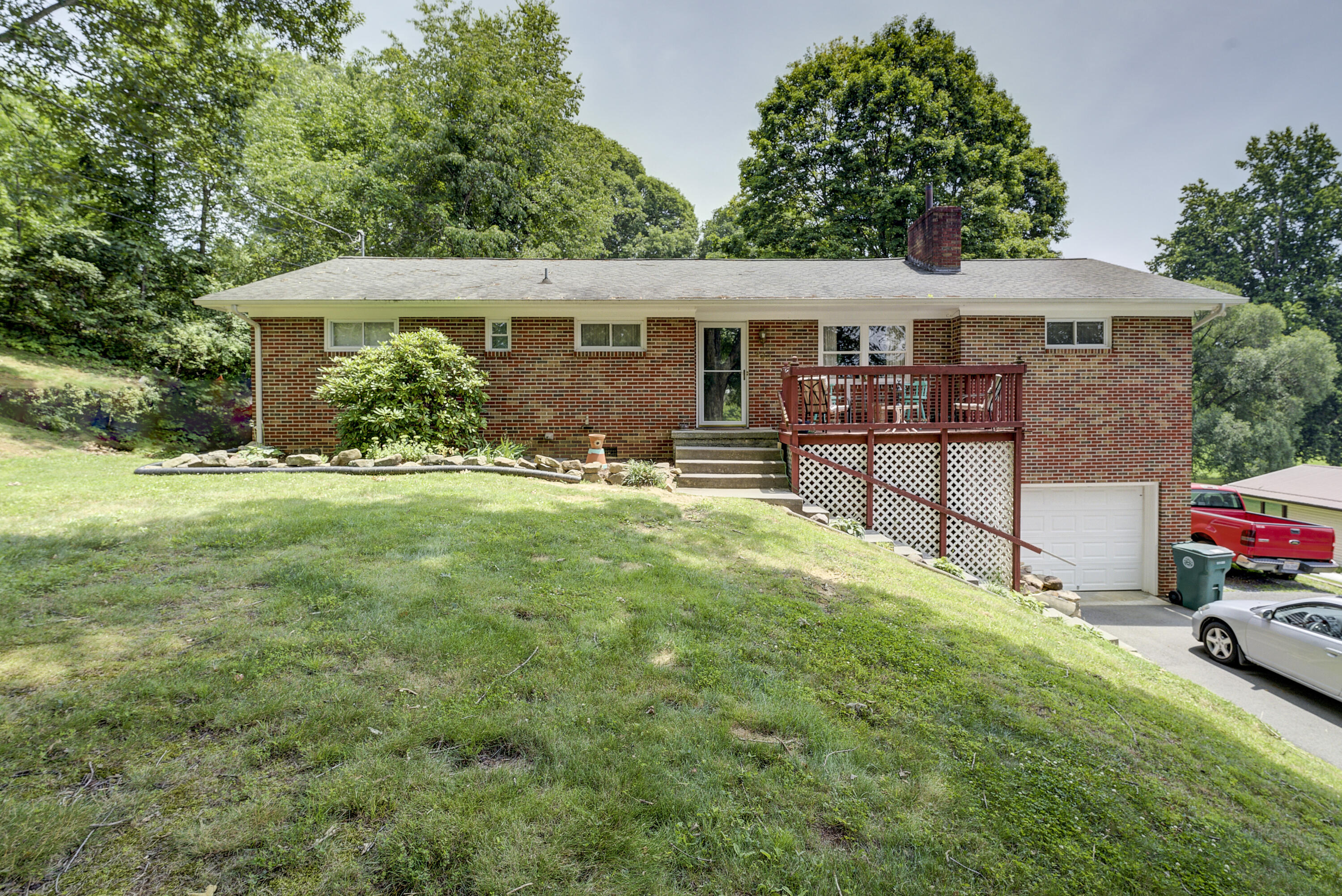 425 Omaha Road Bristol, VA 24201 - Photo 1 of 26 Omaha-EDIT-1