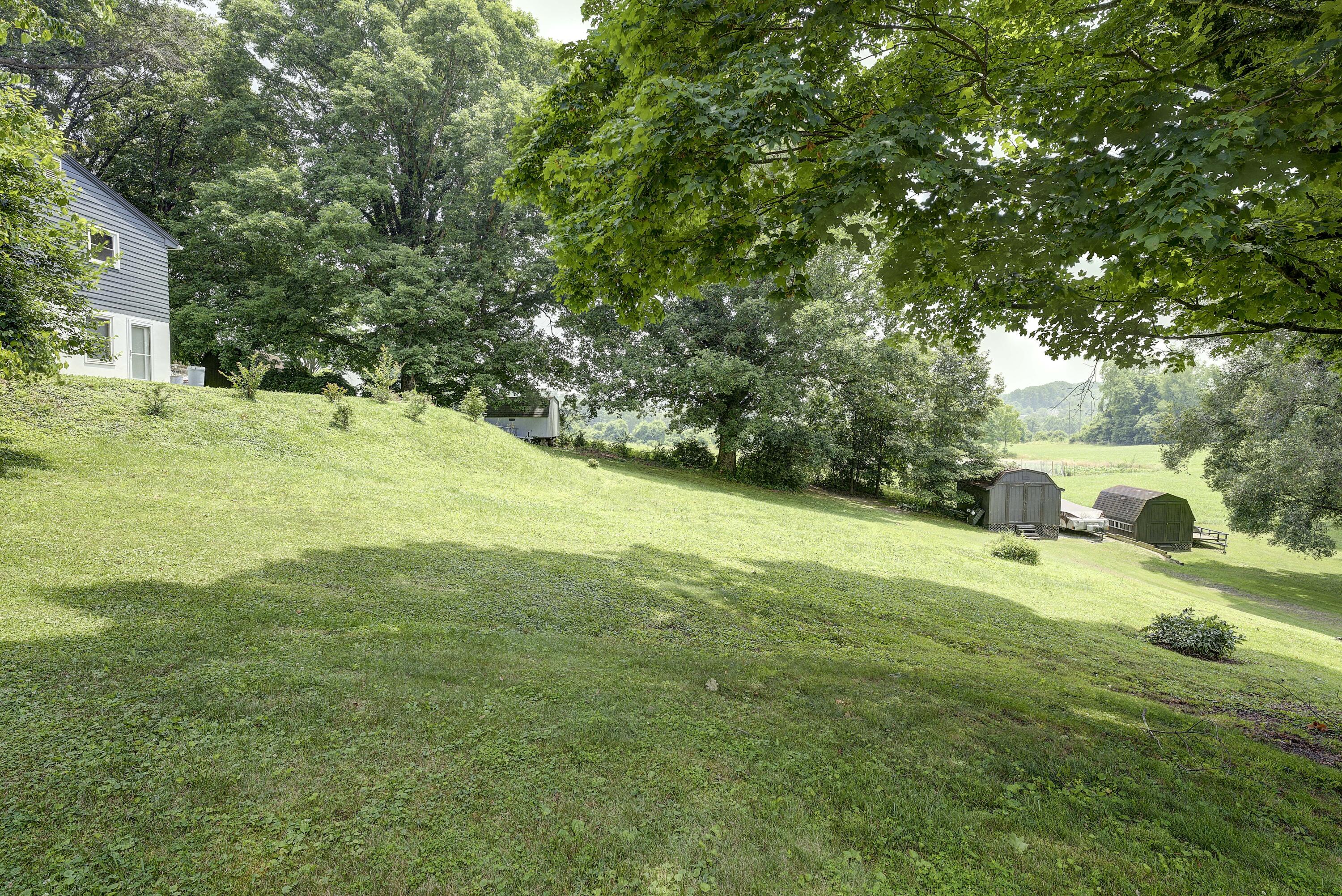 425 Omaha Road Bristol, VA 24201 - Photo 7 of 26 Omaha-20