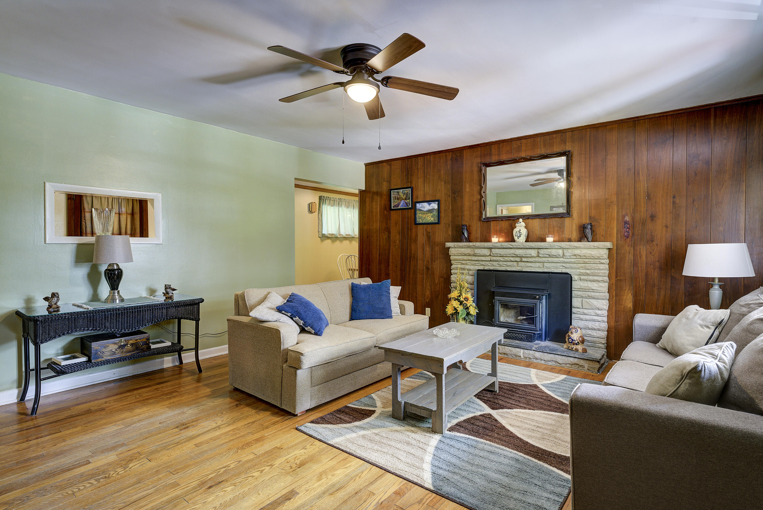 425 Omaha Road Bristol, VA 24201 - Photo 10 of 26 Omaha-1