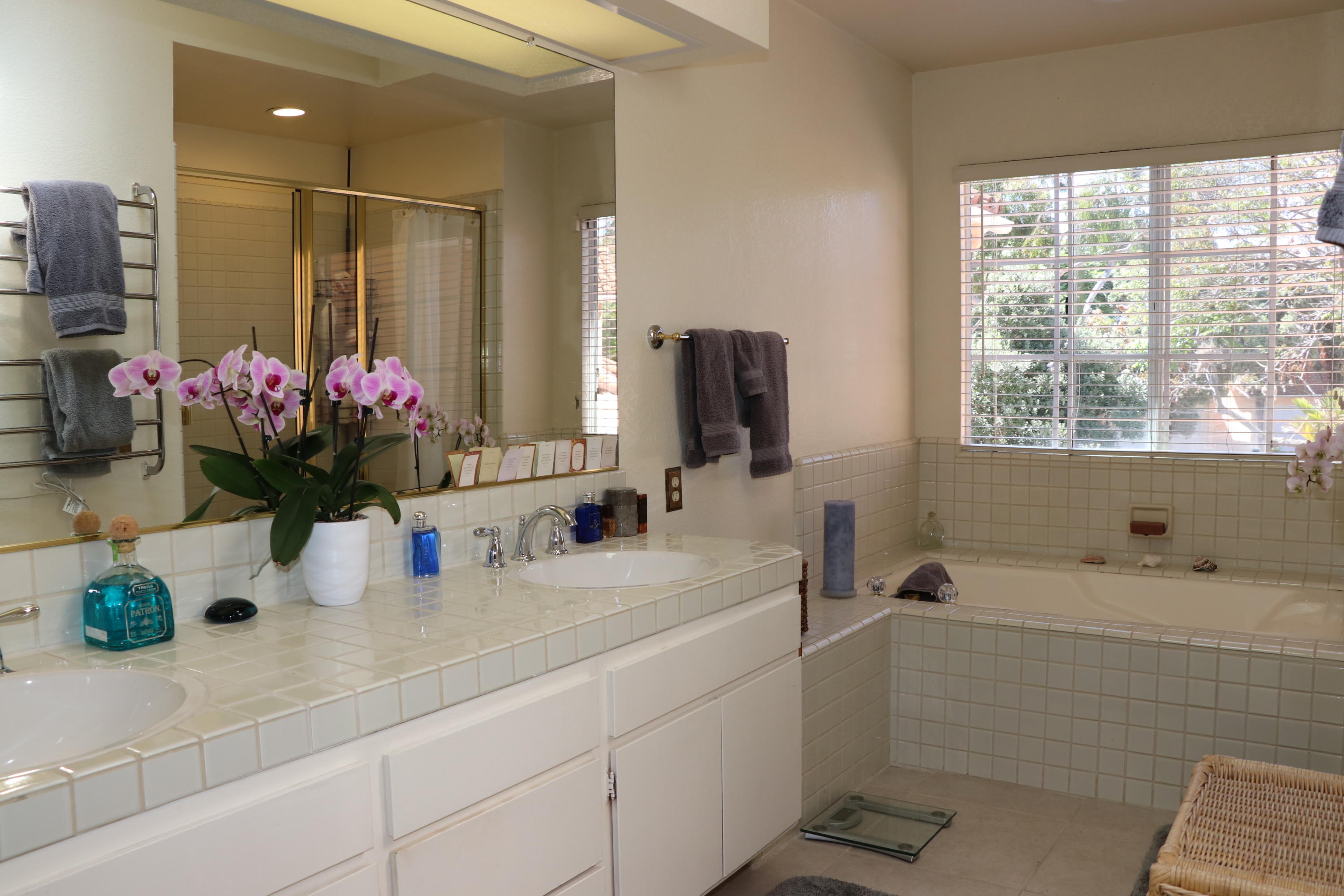 7100 Georgetown Road Goleta, CA 93117 - Photo 24 of 35 M Bath IMG_4320