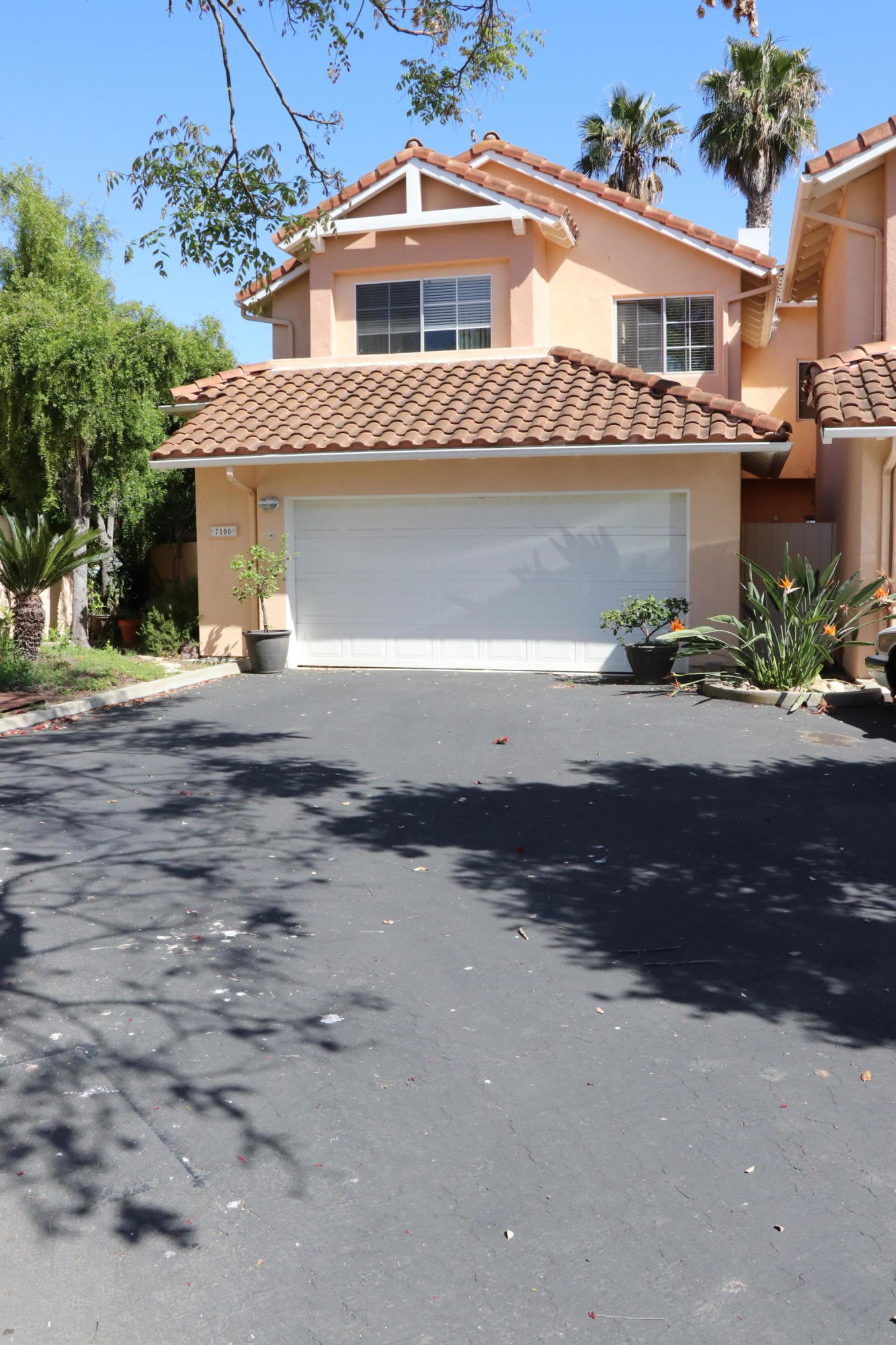 7100 Georgetown Road Goleta, CA 93117 - Photo 32 of 35 Driveway IMG_4343