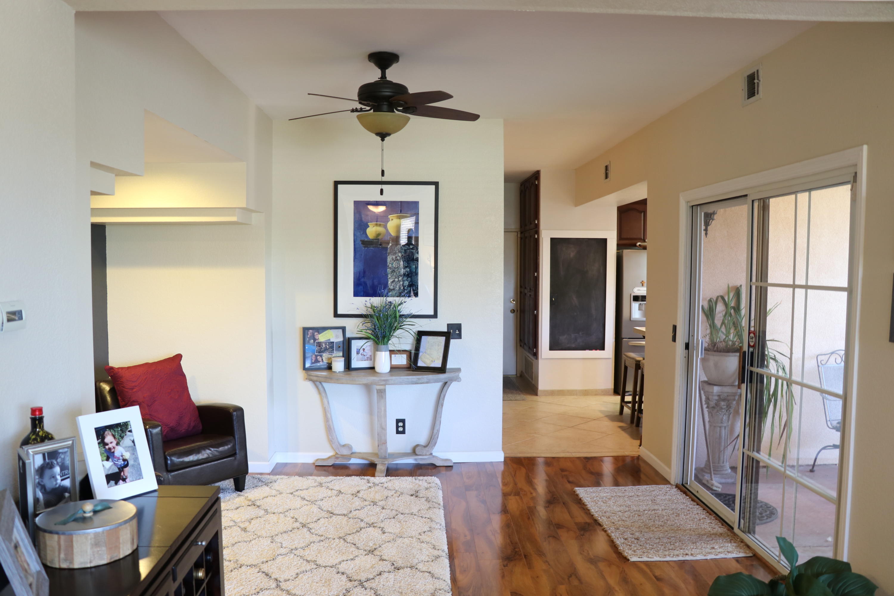 7100 Georgetown Road Goleta, CA 93117 - Photo 7 of 35 Sitting IMG_4265