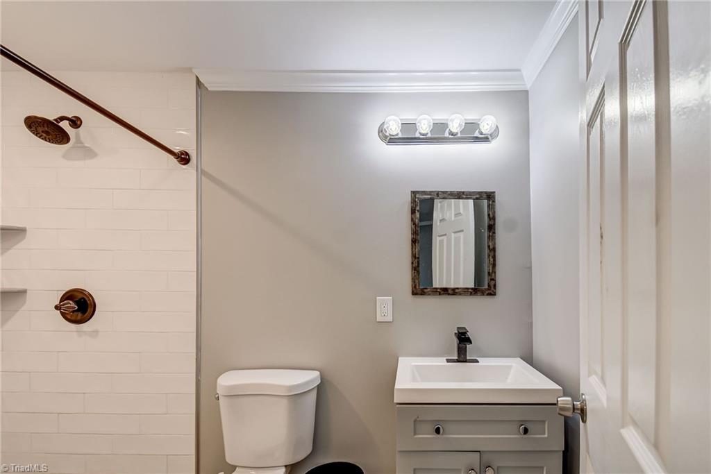 106 Fraley Road High Point, NC 27263 - Photo 24 of 32 Gallery Image 24