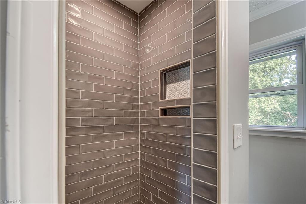 106 Fraley Road High Point, NC 27263 - Photo 28 of 32 Gallery Image 28