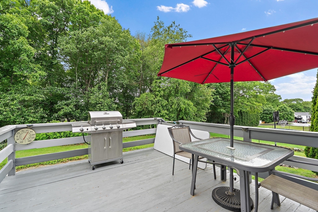 6 Bear Hill Road Milford, MA 01757 - Photo 3 of 37