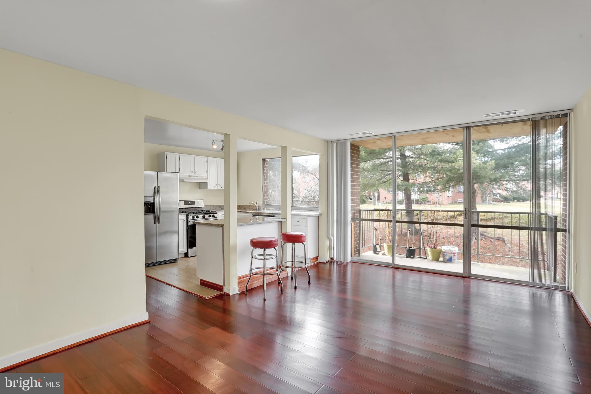 7951 Riggs Road, Unit 8 Hyattsville, MD 20783 - Photo 4 of 17