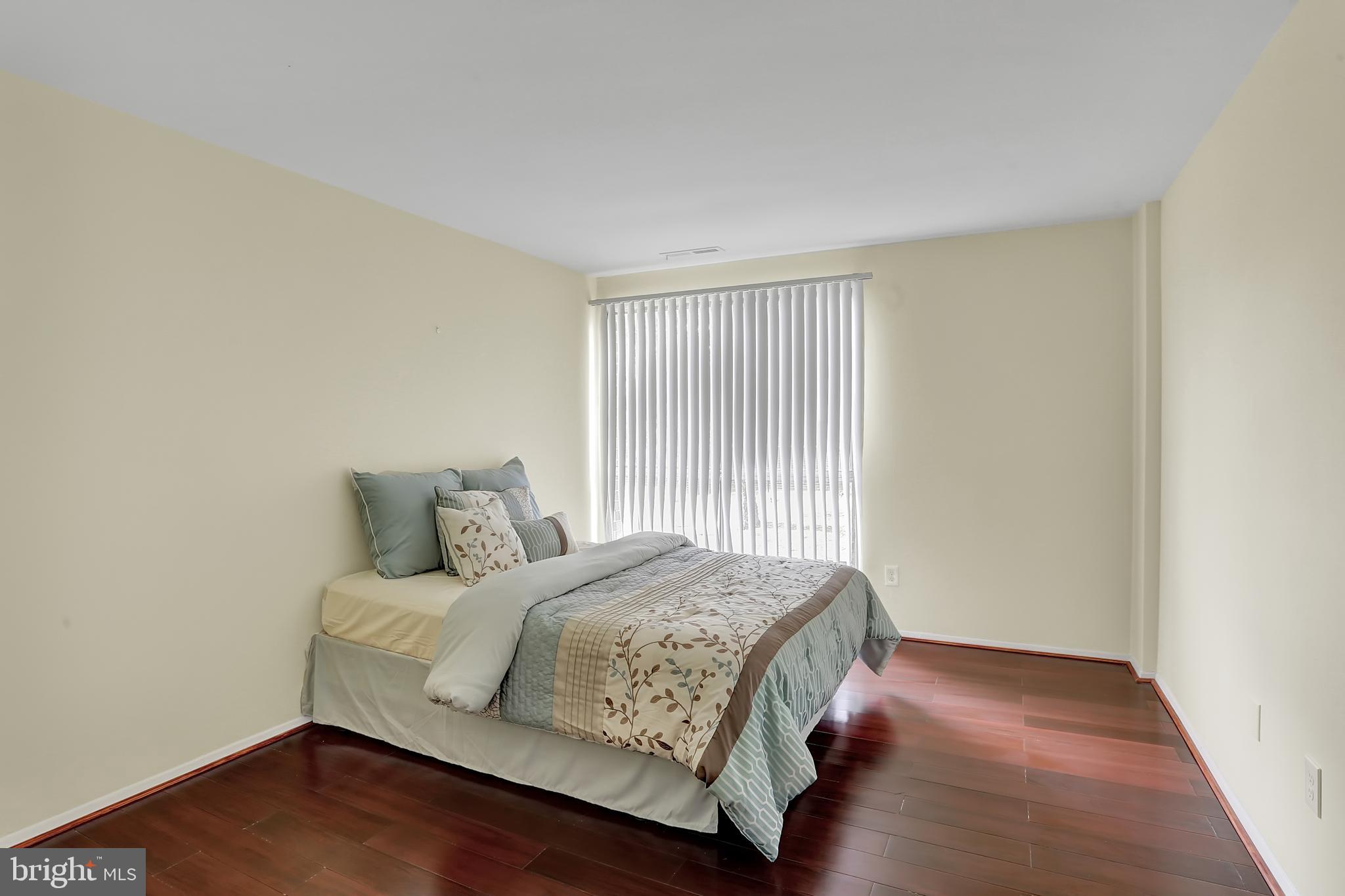 7951 Riggs Road, Unit 8 Hyattsville, MD 20783 - Photo 5 of 17