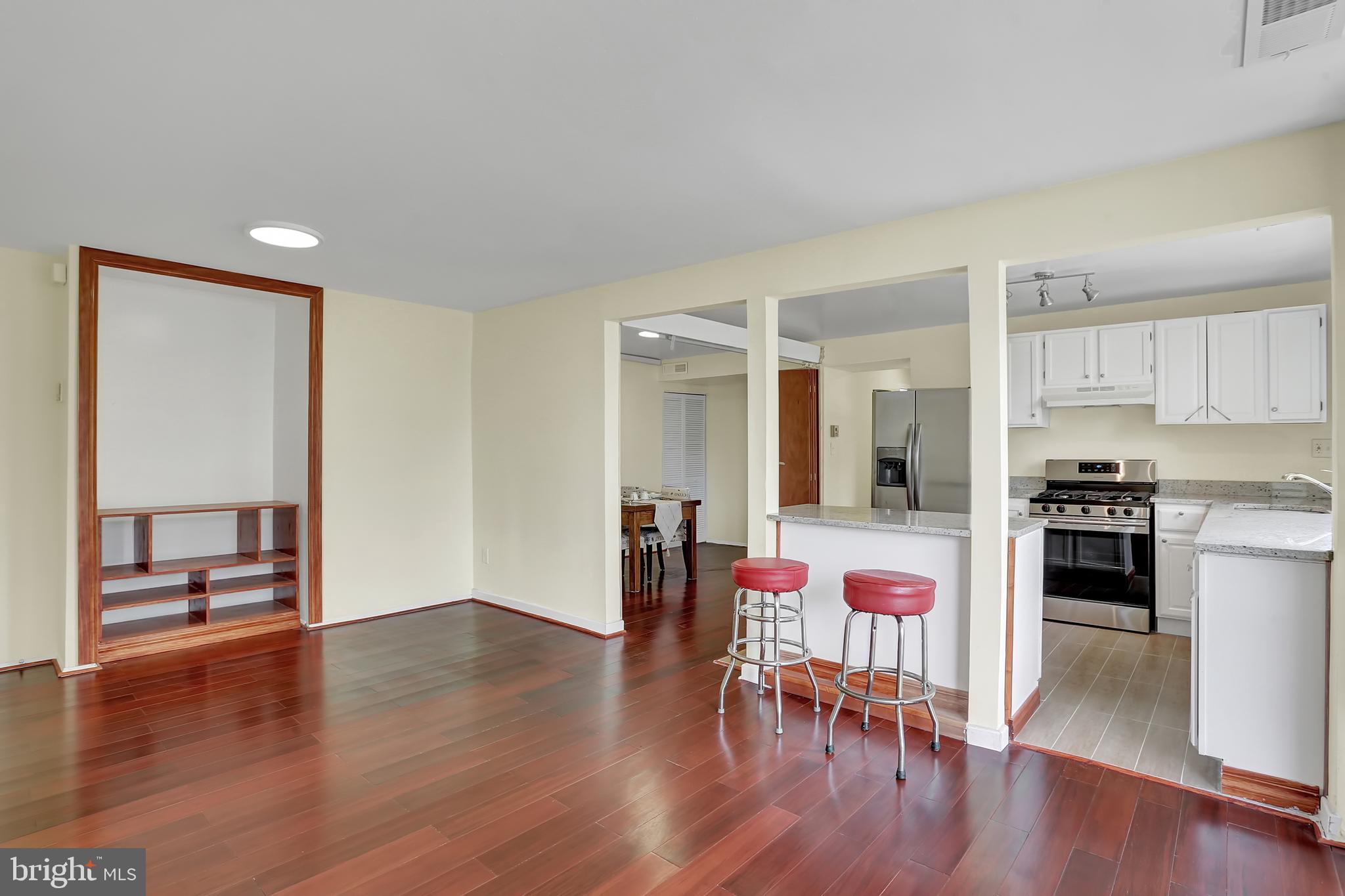 7951 Riggs Road, Unit 8 Hyattsville, MD 20783 - Photo 8 of 17