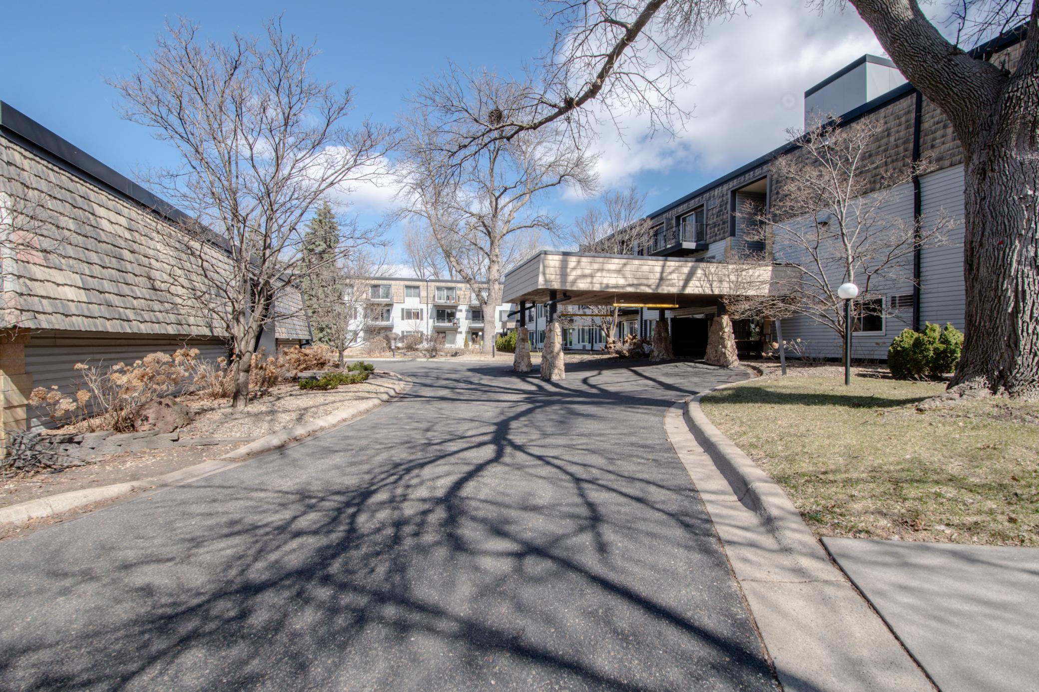 181 Little Canada Road East, Unit 115 Little Canada, MN 55117 - Photo 3 of 46