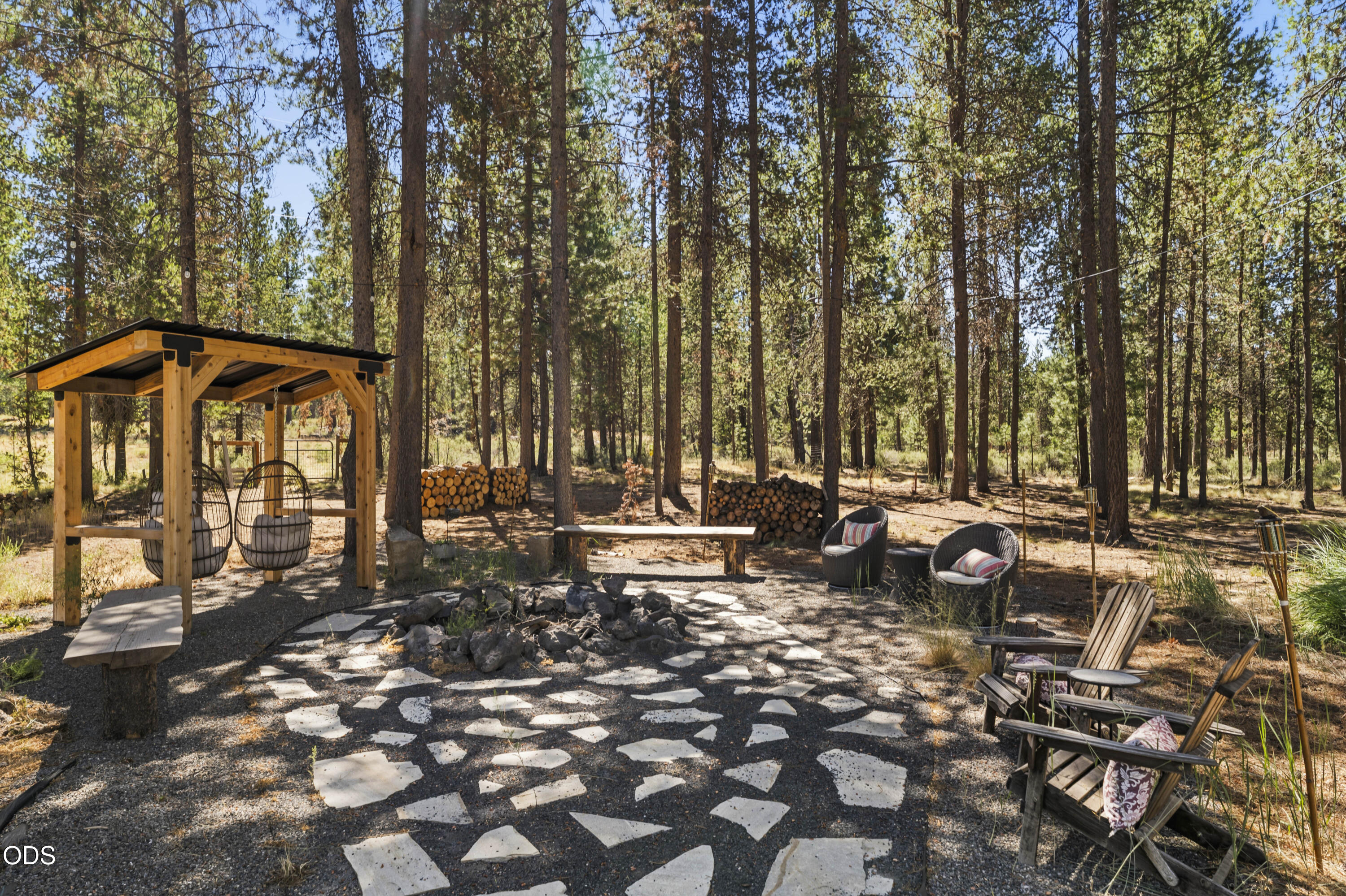 17876 Guelfi Road Bend, OR 97707 - Photo 19 of 21
