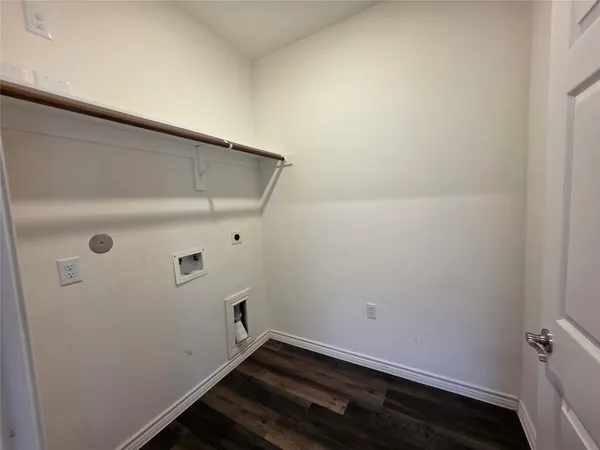 a view of utility room