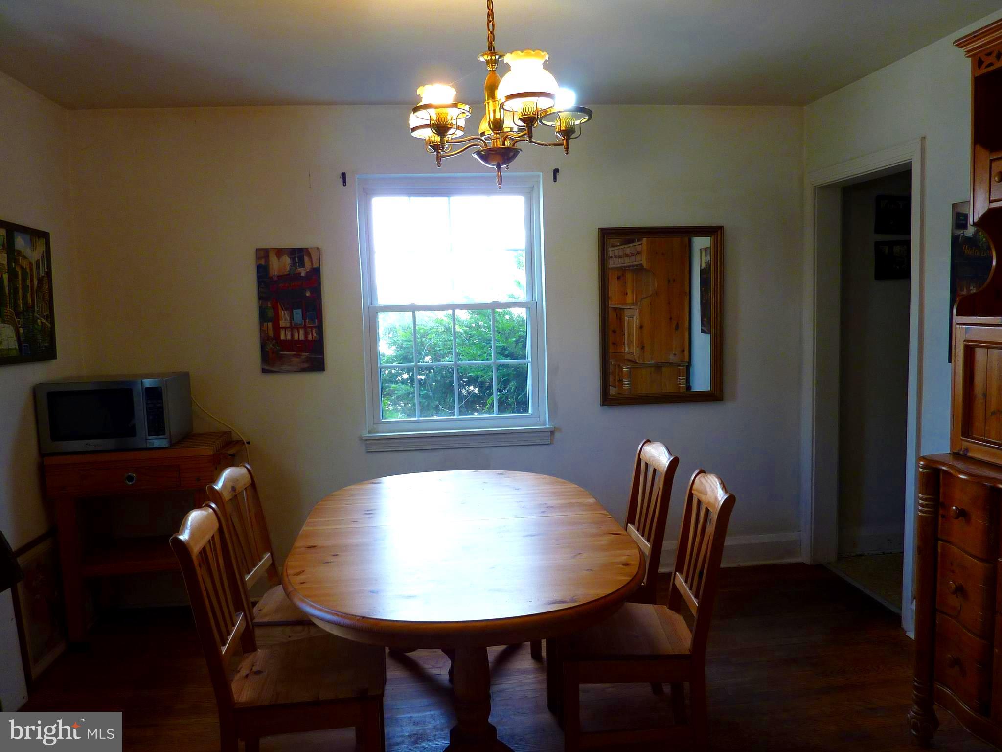 4213 Fordham Road Baltimore, MD 21229 - Photo 8 of 11