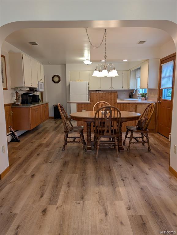 411 Cleveland Street Bad Axe, MI 48413 - Photo 21 of 56