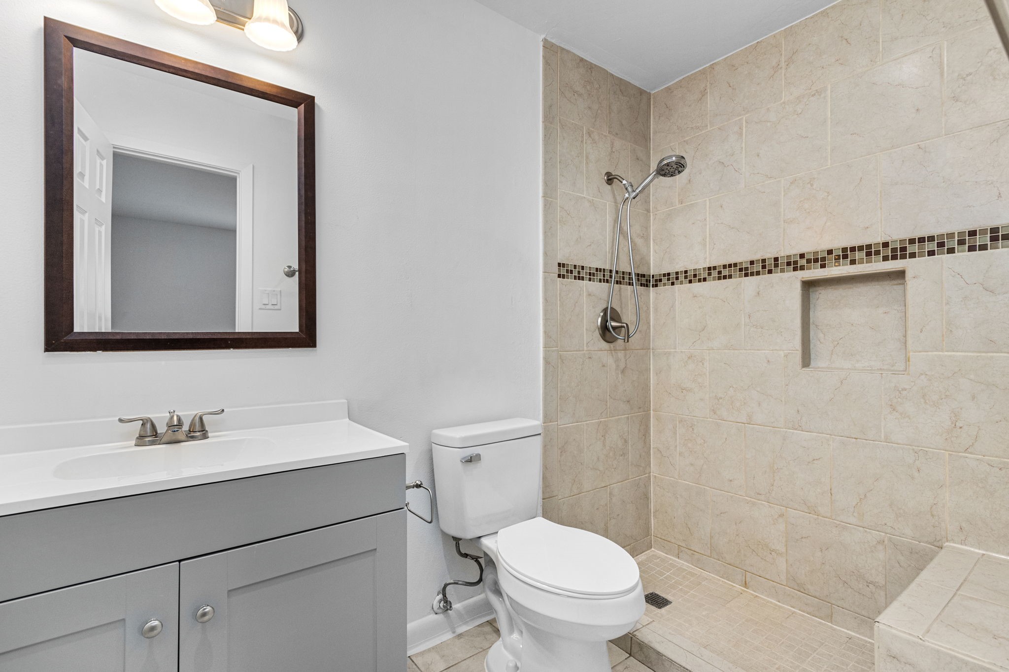 107 Bledsoe Street Prairie View, TX 77446 - Photo 8 of 22
