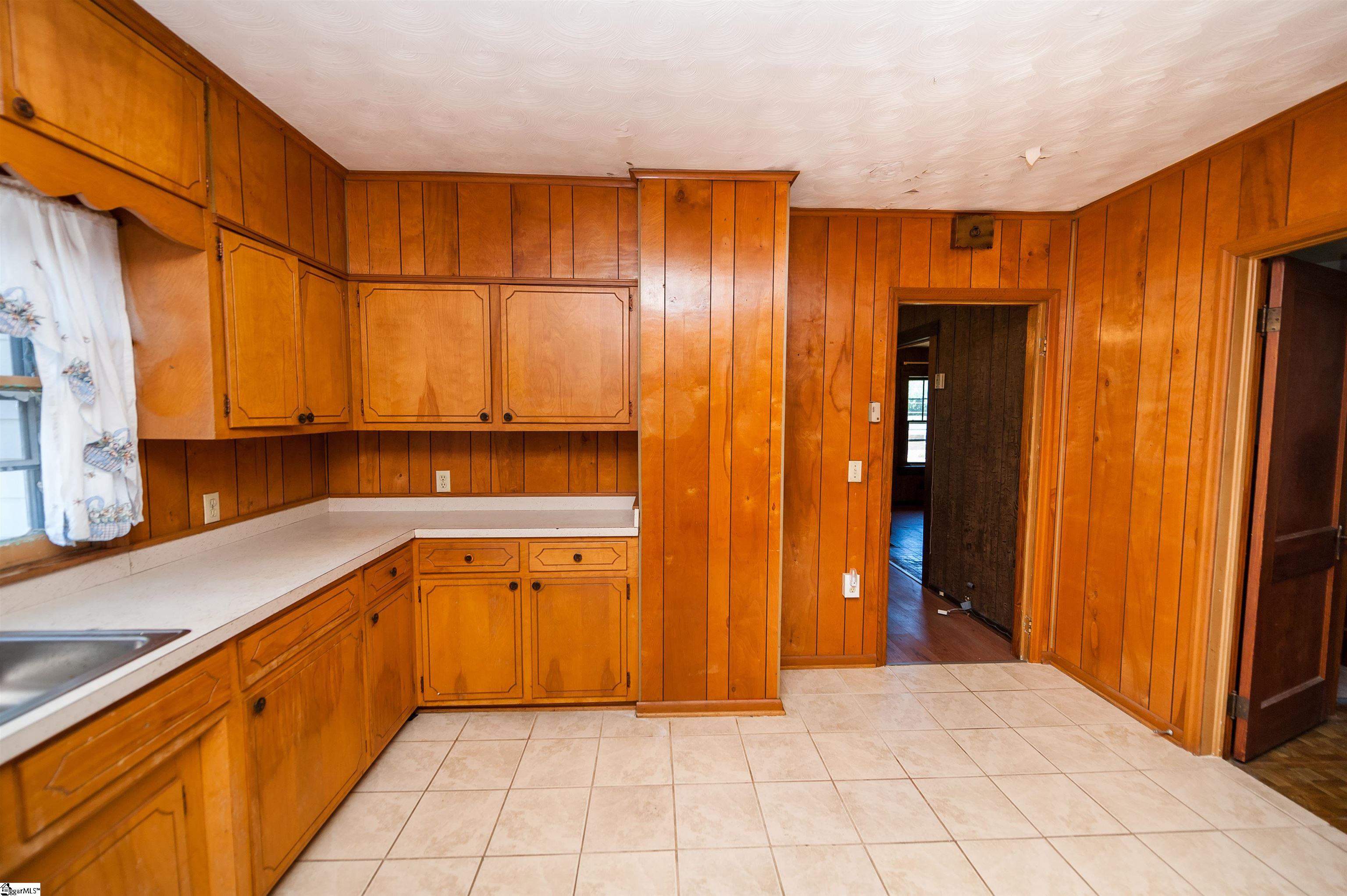 747 North Main Street Inman, SC 29349 - Photo 14 of 23